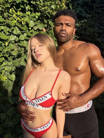 Leaked Anabel busty private photo viral onlyfans