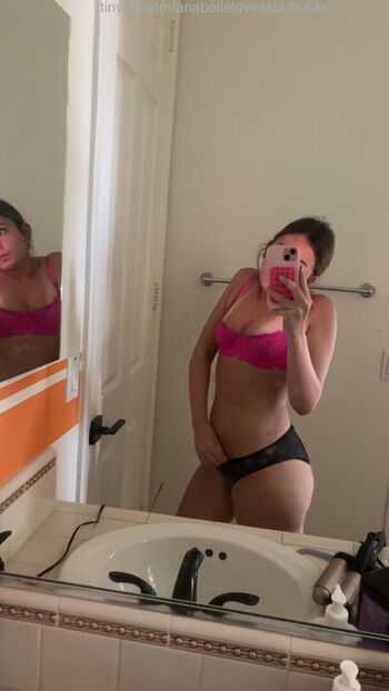 Leaked Anabellelovesstarbucks private photo viral onlyfans