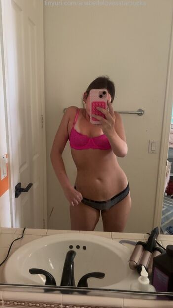 Leaked Anabellelovesstarbucks private photo viral onlyfans