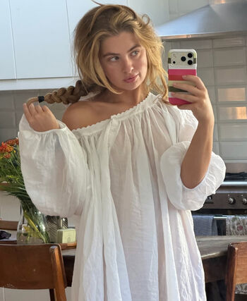 Leaked Anais gallagher private photo viral onlyfans
