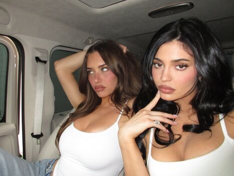 Anastasia Karanikolaou (Stassiebaby)