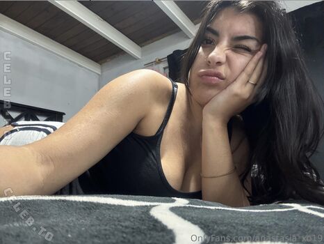 anastasia_xo19