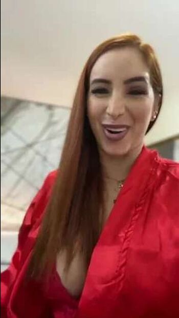 AnastasiaHop