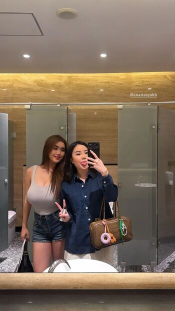 Anastasya Khosasih