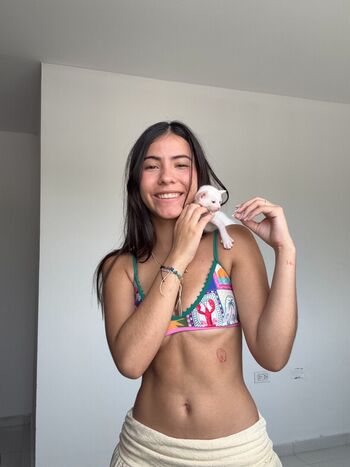 Leaked Andrea henao rios private photo viral onlyfans