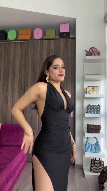 Leaked Andrea mextli page private photo viral onlyfans