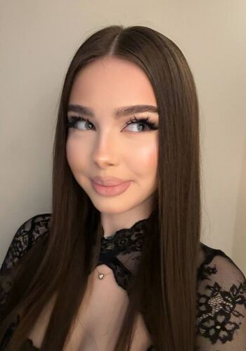 Leaked Aneylyverst private photo viral onlyfans