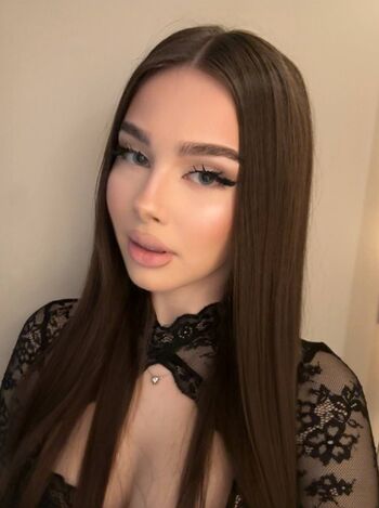 Leaked Aneylyverst private photo viral onlyfans