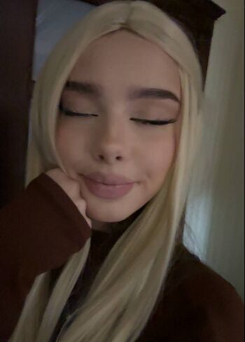 Leaked Aneylyverst private photo viral onlyfans