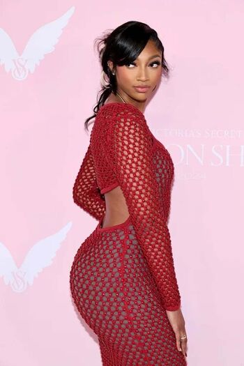 Angel Reese S