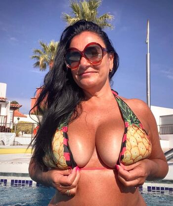 Angela Cavagna