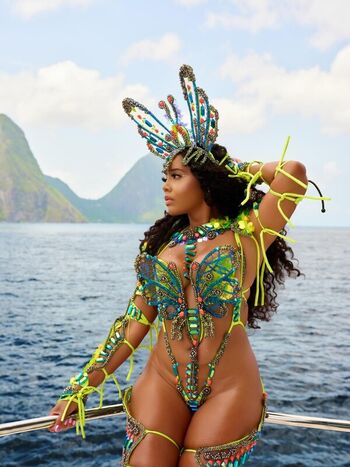 Angela Simmons