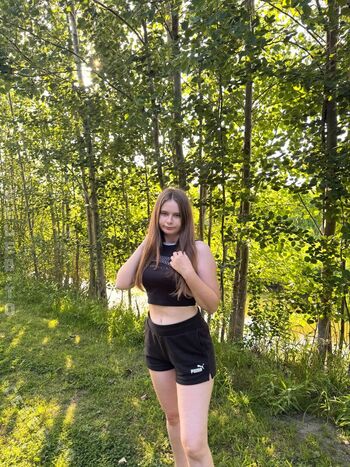 Angelina_Dehlow