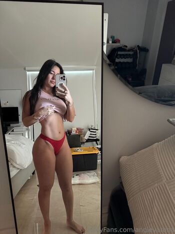 Angie Varona