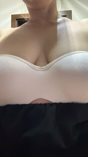 Leaked Angiecoah private photo viral onlyfans