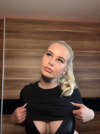 Leaked Anikabajda private photo viral onlyfans