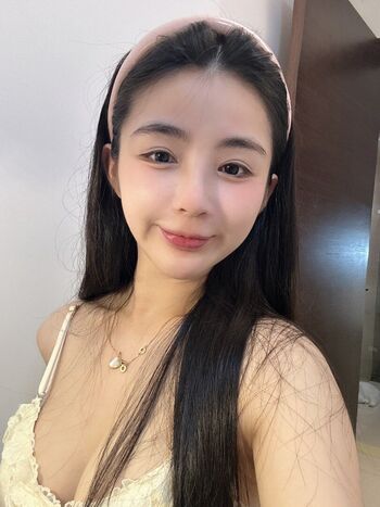Leaked Aninnyan page private photo viral onlyfans