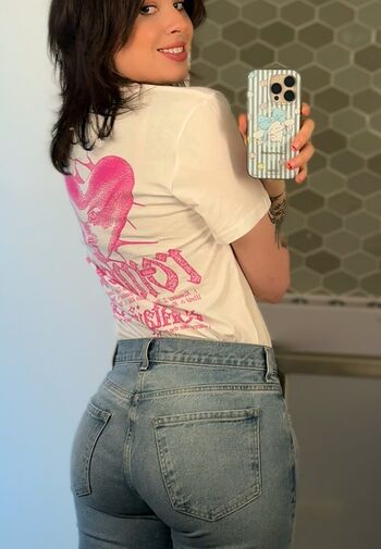 Leaked Anisa jomha page private photo viral onlyfans