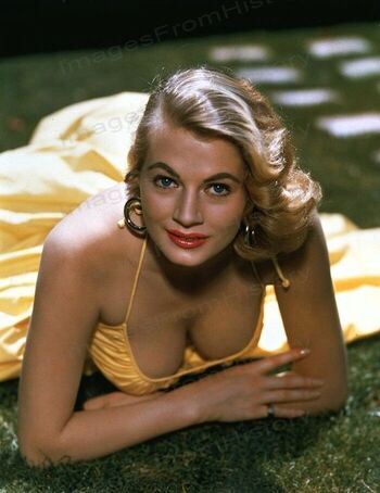 Anita Ekberg