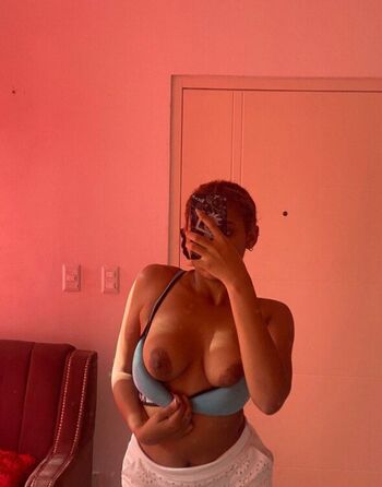 Leaked Anleny frias page private photo viral onlyfans