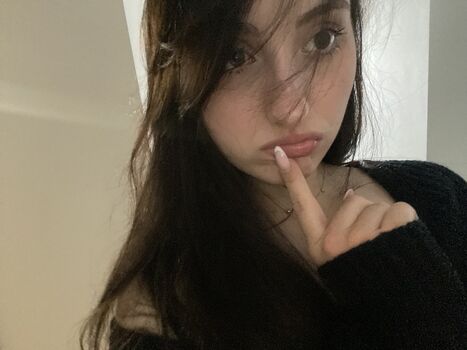 Leaked Ayana sinn/ private photo viral onlyfans