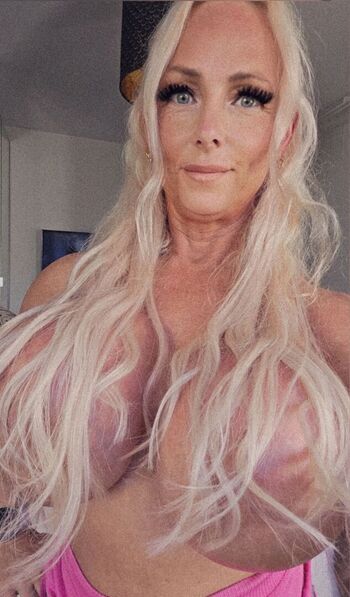 Leaked Anna karnebo private photo viral onlyfans