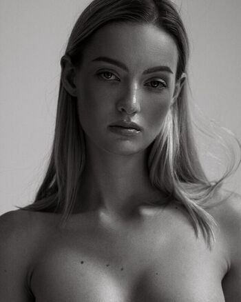 Anna_marihuana