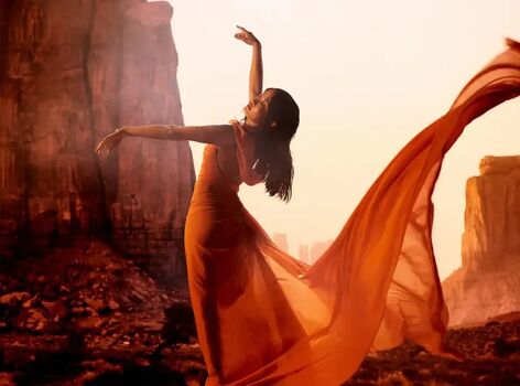 Anna Sawai