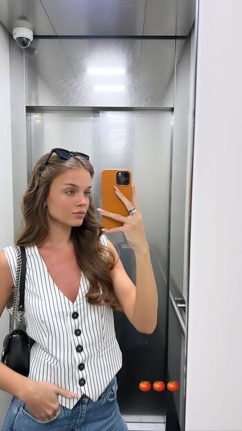 Anna Zak