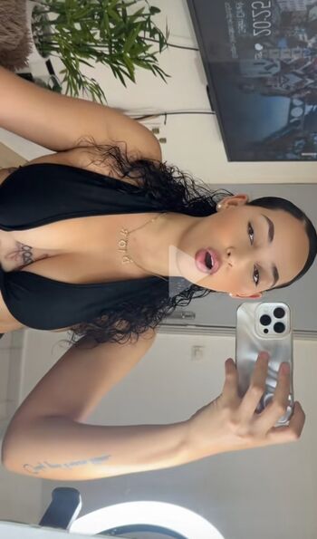 Annaaeeelle 