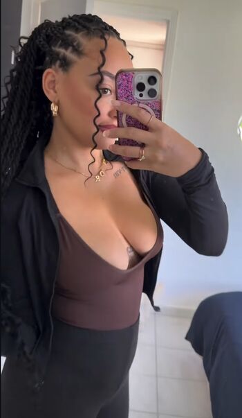 Annaaeeelle 