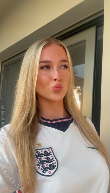Leaked Annabelle disley private photo viral onlyfans