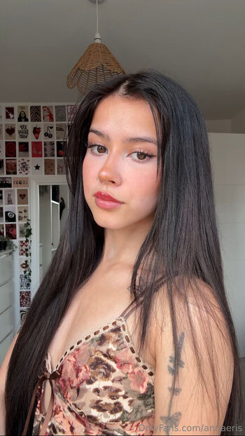 Leaked Annaeris  page private photo viral onlyfans