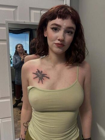 Annaliseelliot