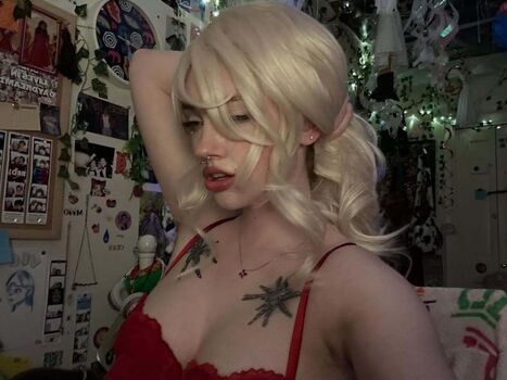 Leaked Annaliseelliot private photo viral onlyfans