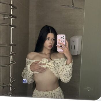 Leaked Annarainlee private photo viral onlyfans