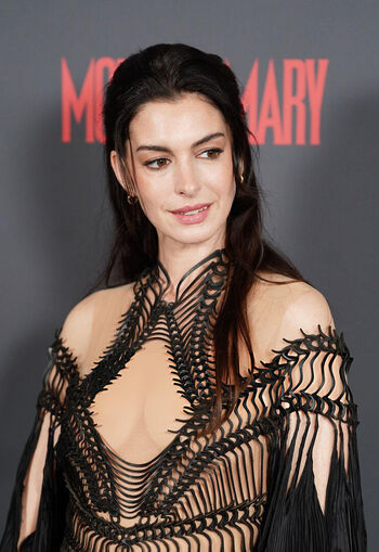 Leaked Anne hathaway page private photo viral onlyfans