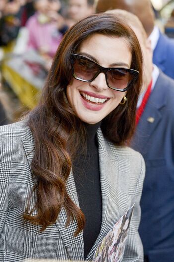 Anne Hathaway