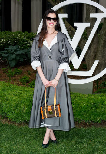 Leaked Anne hathaway page private photo viral onlyfans