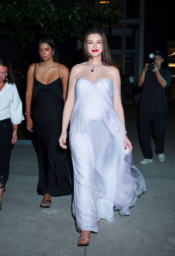 Leaked Anne hathaway private photo viral onlyfans