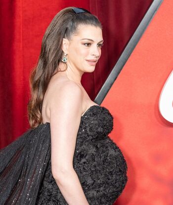 Anne Hathaway