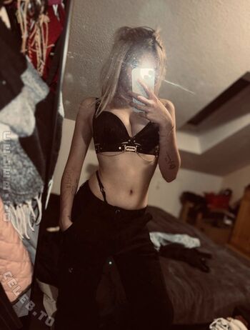 Leaked Annika mlleer private photo viral onlyfans