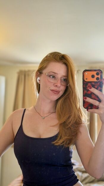 Leaked Ansley hutchinson private photo viral onlyfans