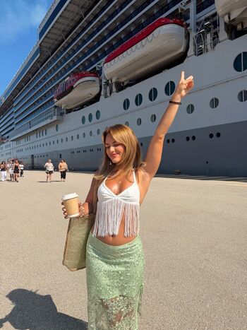 Leaked Anuschka van lent private photo viral onlyfans