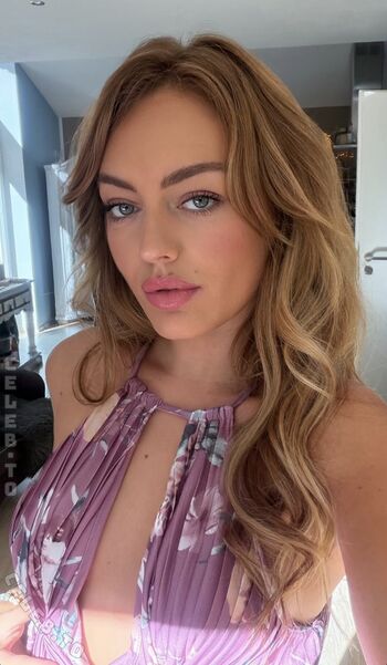 Leaked Anuschka van lent private photo viral onlyfans
