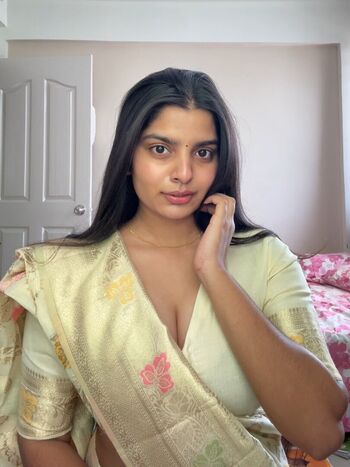Leaked Anushka deokate page private photo viral onlyfans