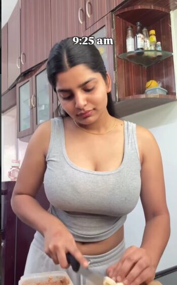 Leaked Anushka deokate private photo viral onlyfans