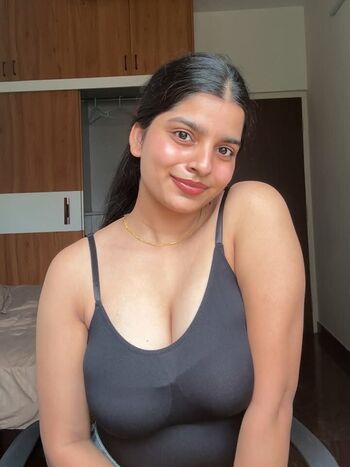 Leaked Anushka deokate private photo viral onlyfans