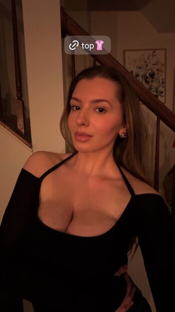 Leaked Anxhelz private photo viral onlyfans