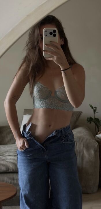 Leaked Apolline grmz private photo viral onlyfans